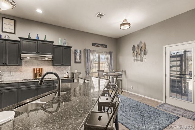 19835 E Redbud Drive, Owasso, OK 74055