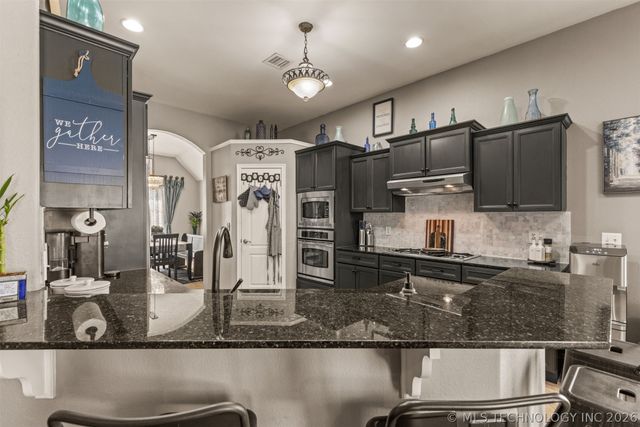 19835 E Redbud Drive, Owasso, OK 74055