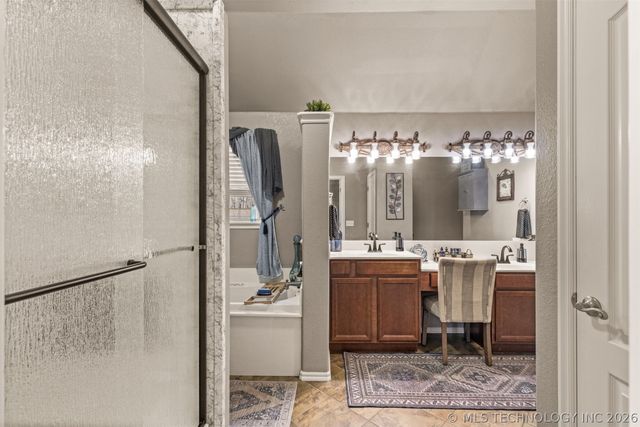 19835 E Redbud Drive, Owasso, OK 74055