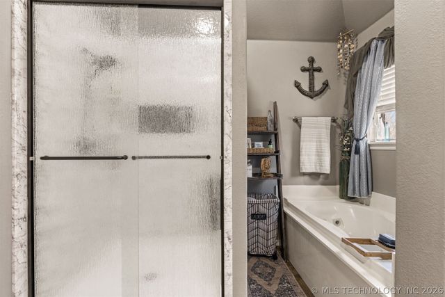 19835 E Redbud Drive, Owasso, OK 74055