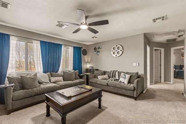 19835 E Redbud Drive, Owasso, OK 74055