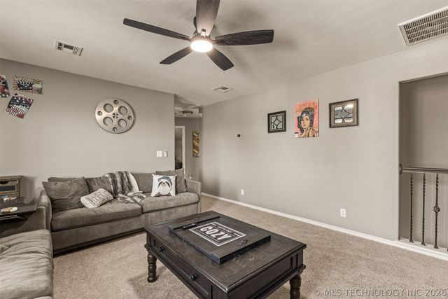 19835 E Redbud Drive, Owasso, OK 74055