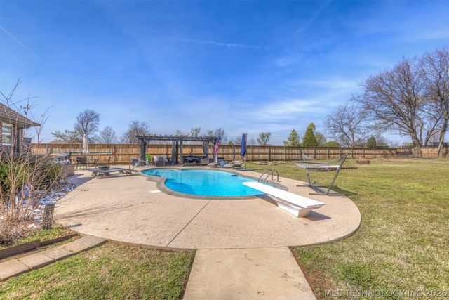 19835 E Redbud Drive, Owasso, OK 74055