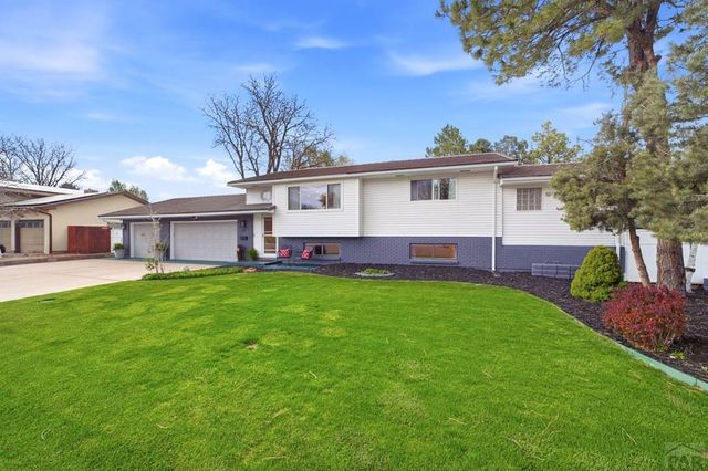 93 Fordham Circle, Pueblo, CO 81005