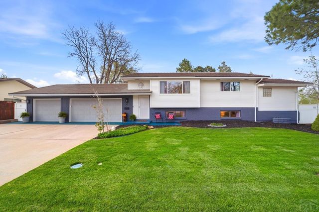 93 Fordham Circle, Pueblo, CO 81005