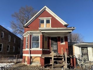 6744 S Bishop Street, Chicago, IL 60636