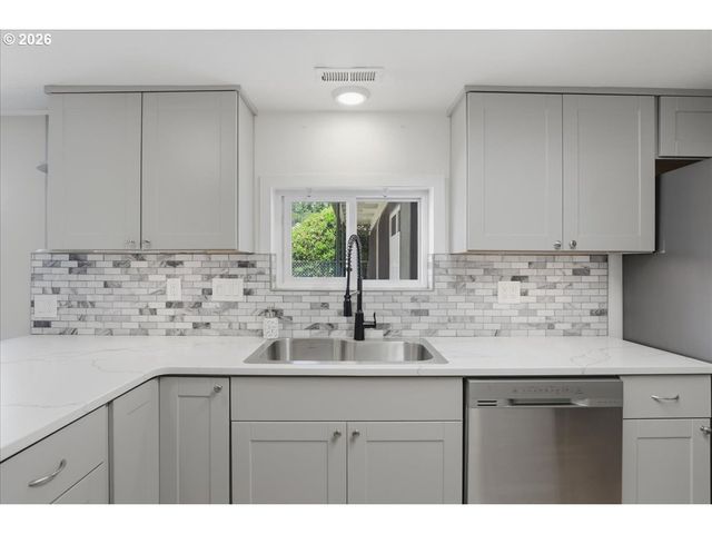 4411 Ne 12TH Ave, Vancouver, WA 98663