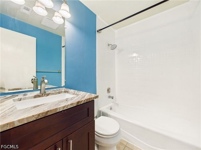 18541 Iris RD, Fort Myers, FL 33967