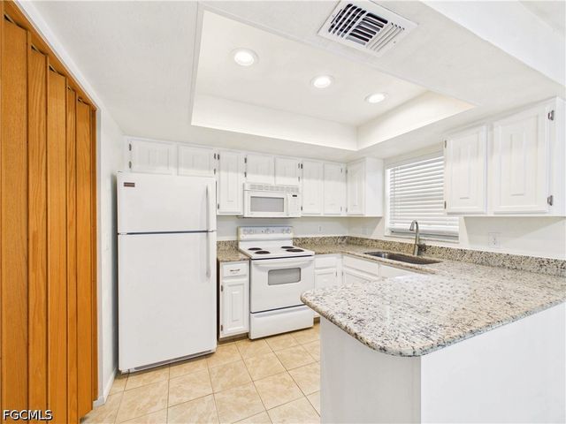 18541 Iris RD, Fort Myers, FL 33967