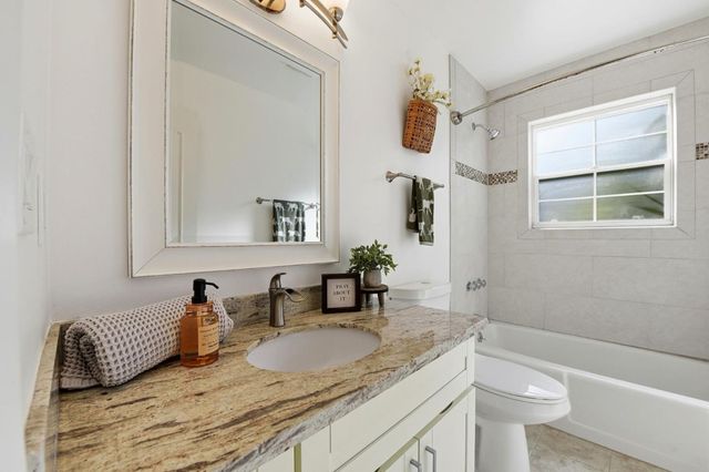 1940 Mount Vernon Court 1, Mountain View, CA 94040