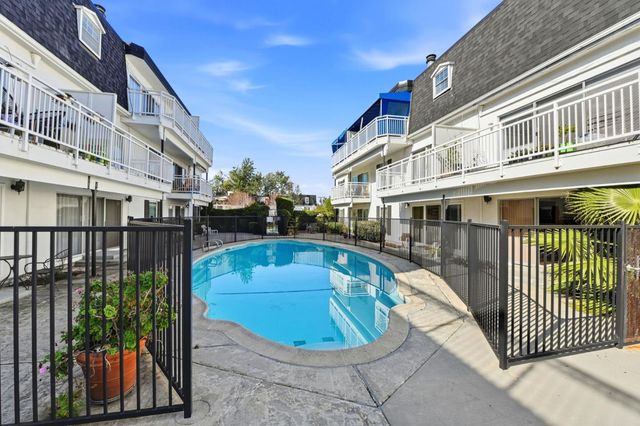 1940 Mount Vernon Court 1, Mountain View, CA 94040