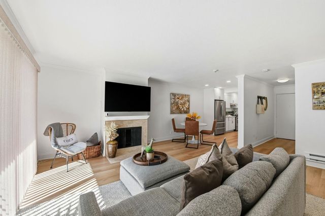 1940 Mount Vernon Court 1, Mountain View, CA 94040