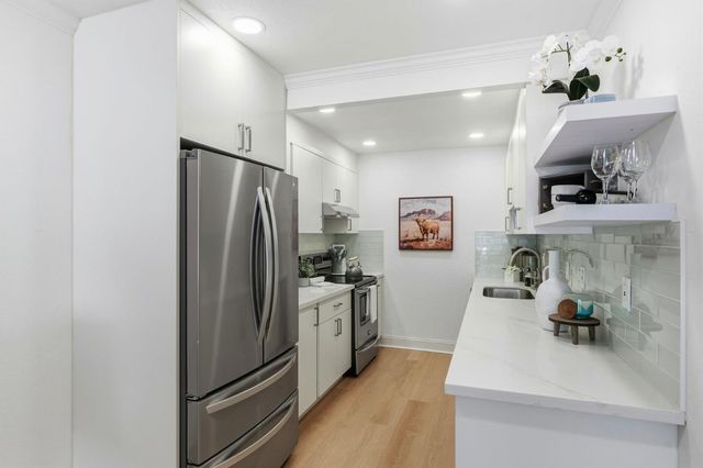 1940 Mount Vernon Court 1, Mountain View, CA 94040