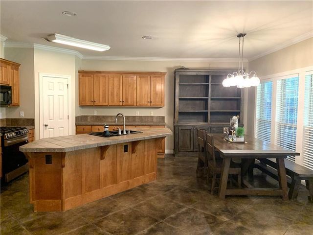 1000 Wesley Avenue, Mobile, AL 36609
