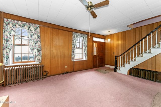 324 2nd Avenue, Watervliet, NY 12189