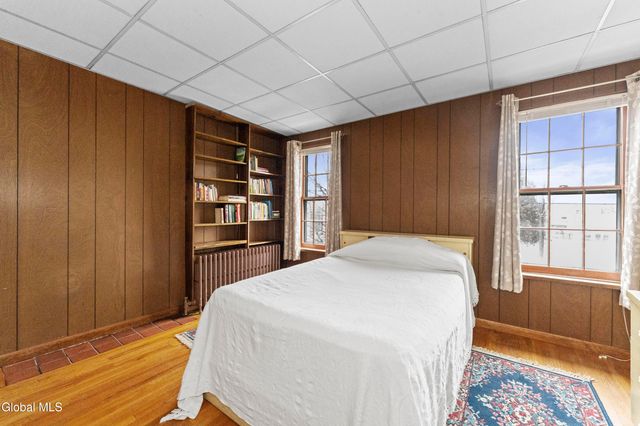 324 2nd Avenue, Watervliet, NY 12189