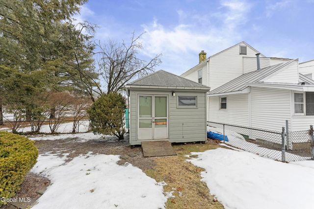 324 2nd Avenue, Watervliet, NY 12189