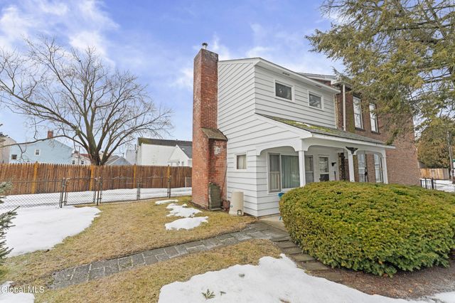 324 2nd Avenue, Watervliet, NY 12189