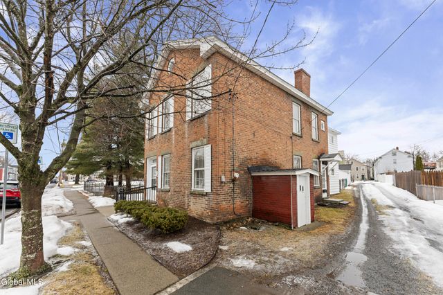 324 2nd Avenue, Watervliet, NY 12189