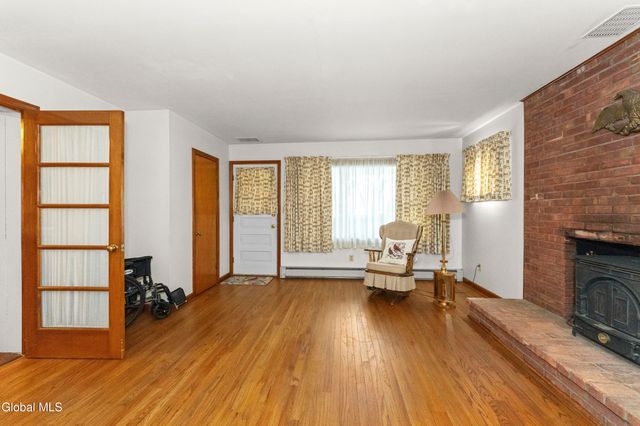 324 2nd Avenue, Watervliet, NY 12189