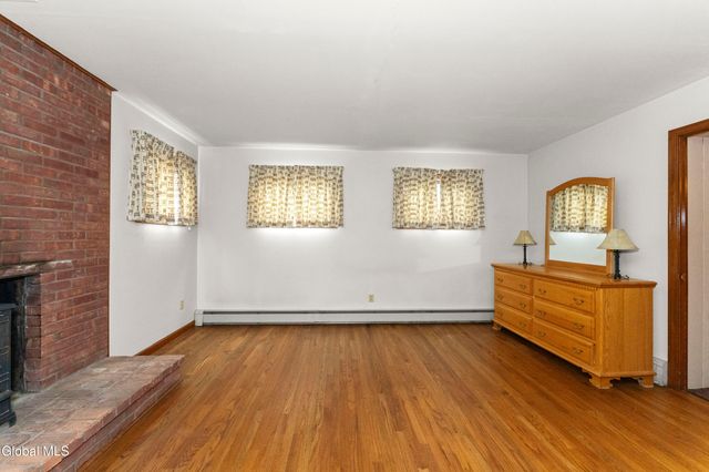 324 2nd Avenue, Watervliet, NY 12189