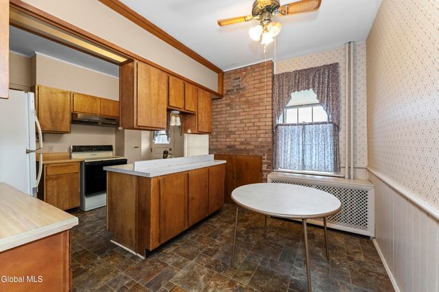 324 2nd Avenue, Watervliet, NY 12189