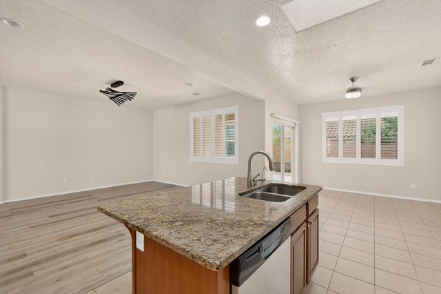 954 Evening Primrose Lane, Bernalillo, NM 87004
