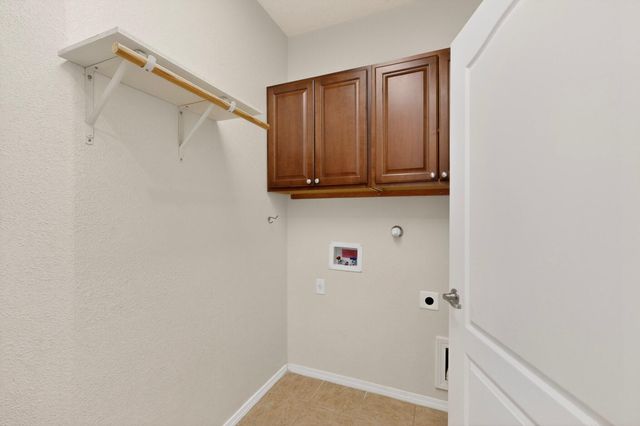 954 Evening Primrose Lane, Bernalillo, NM 87004