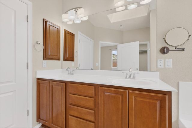 954 Evening Primrose Lane, Bernalillo, NM 87004