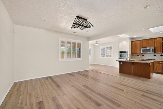 954 Evening Primrose Lane, Bernalillo, NM 87004