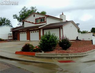7670 Sunny view Lane, Colorado Springs, CO 80911