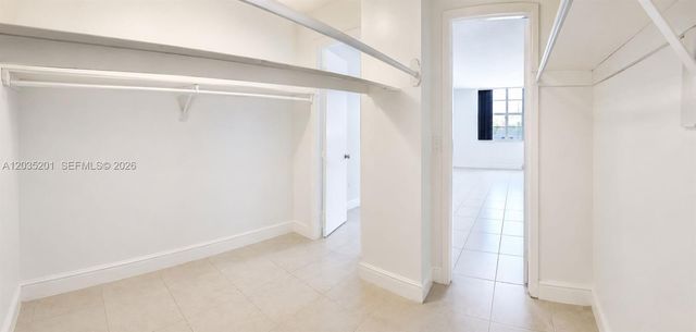 484 NW 165th St Rd A-109, Miami, FL 33169
