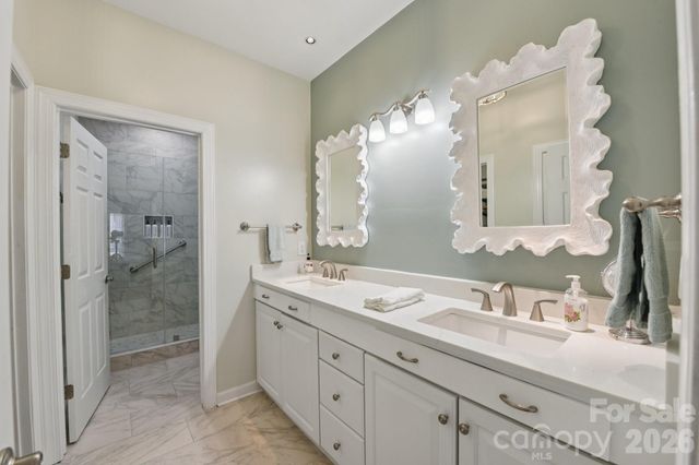 10816 Willow Crossing Drive, Charlotte, NC 28210