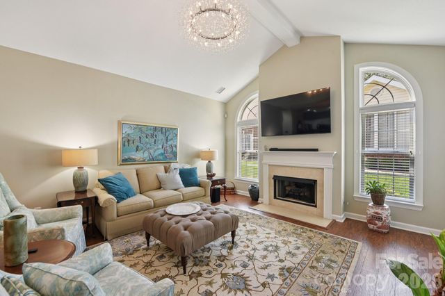 10816 Willow Crossing Drive, Charlotte, NC 28210