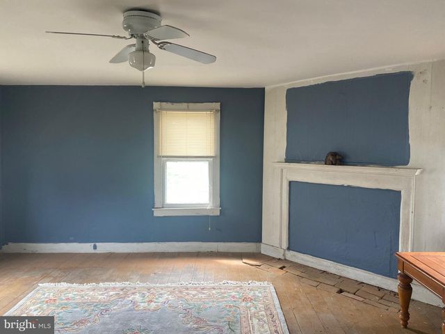 1081 KINGS HWY, Pilesgrove, NJ 08098