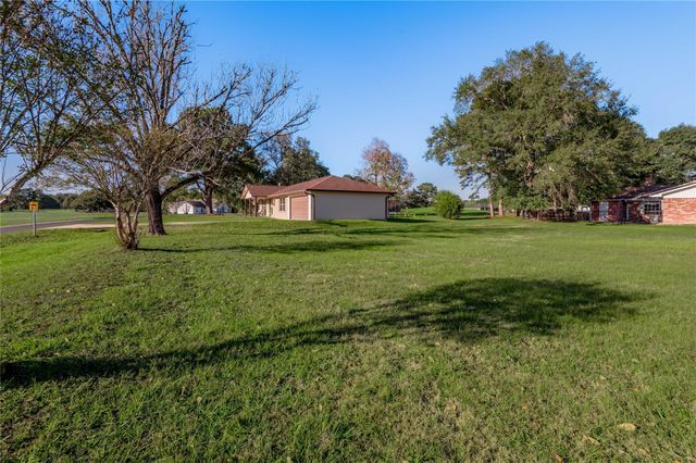 64 Coral Gables, Trinity, TX 75862
