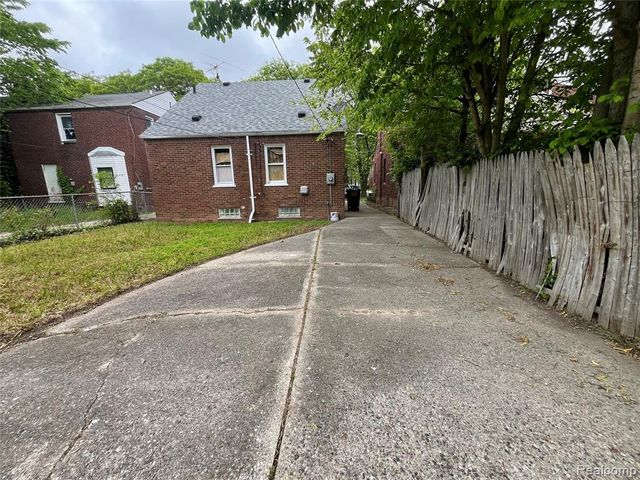 11018 Whitehill Street, Detroit, MI 48224