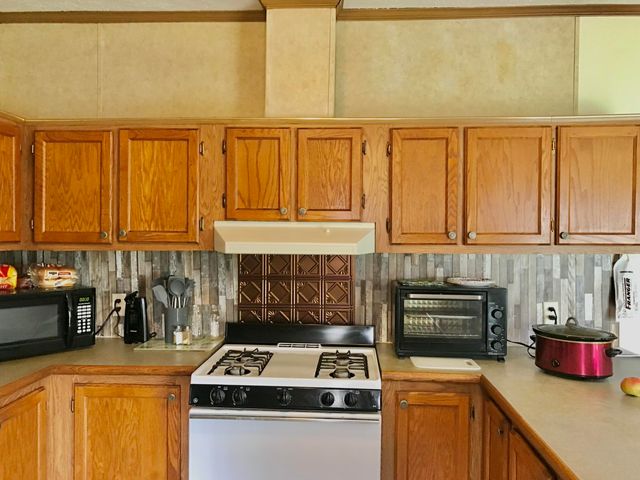 68976 Vistula Road, Mottville Twp, MI 49099