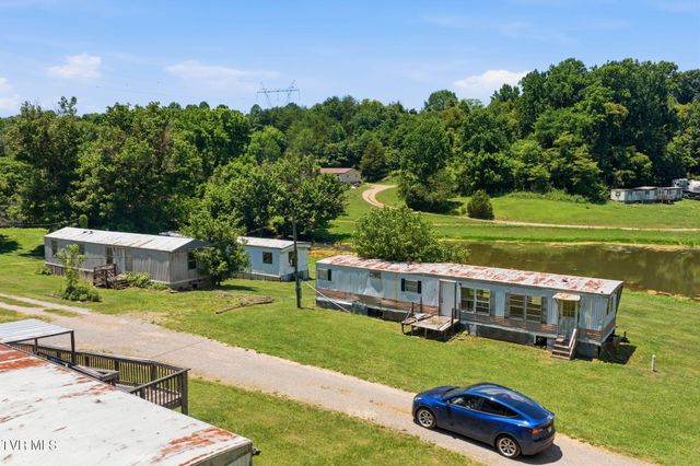 381 Possum Hollow Road, Johnson City, TN 37615