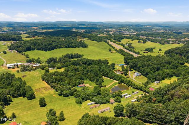 381 Possum Hollow Road, Johnson City, TN 37615