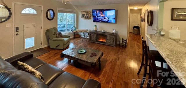 85 Crestwood Circle, Newland, NC 28657