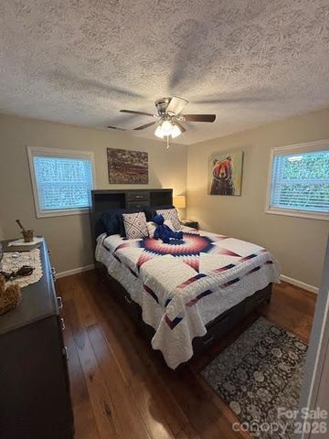 85 Crestwood Circle, Newland, NC 28657