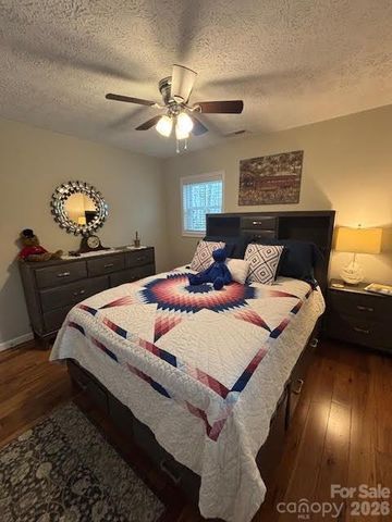 85 Crestwood Circle, Newland, NC 28657