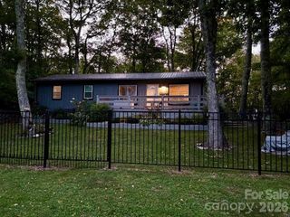 85 Crestwood Circle, Newland, NC 28657