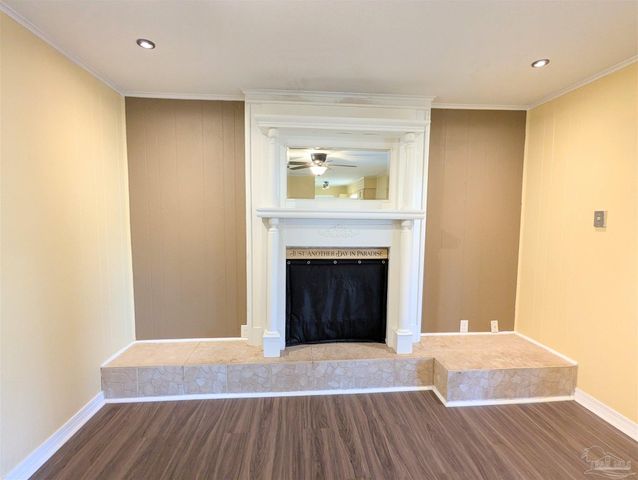 4680 Anchor Ln, Pensacola, FL 32514