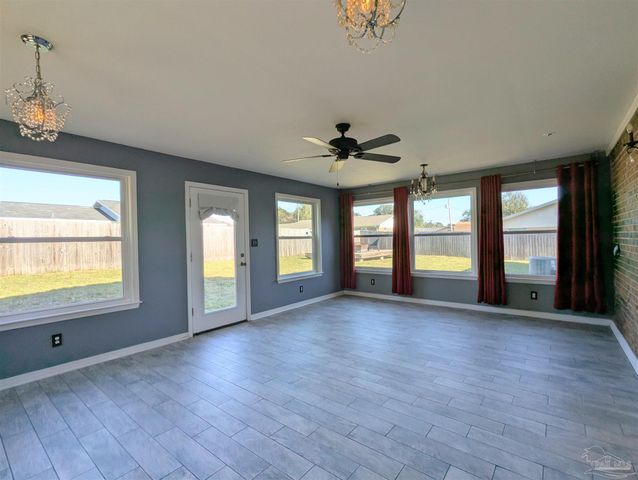 4680 Anchor Ln, Pensacola, FL 32514