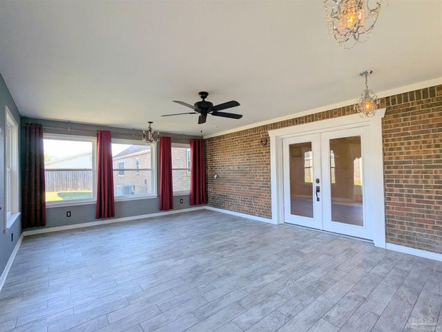 4680 Anchor Ln, Pensacola, FL 32514