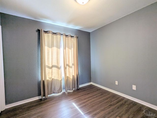 4680 Anchor Ln, Pensacola, FL 32514