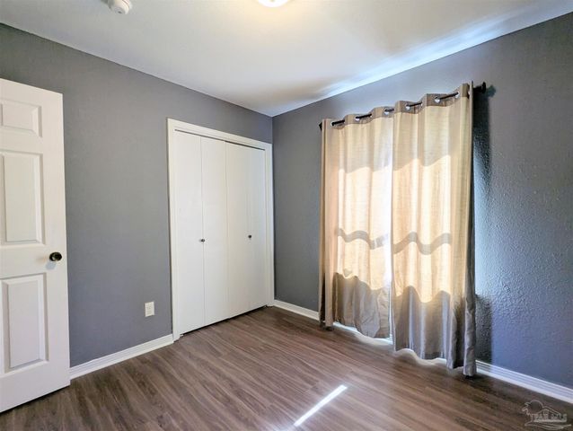 4680 Anchor Ln, Pensacola, FL 32514