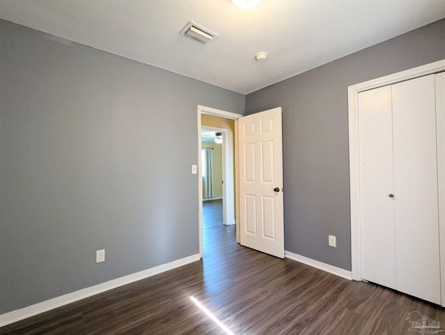 4680 Anchor Ln, Pensacola, FL 32514